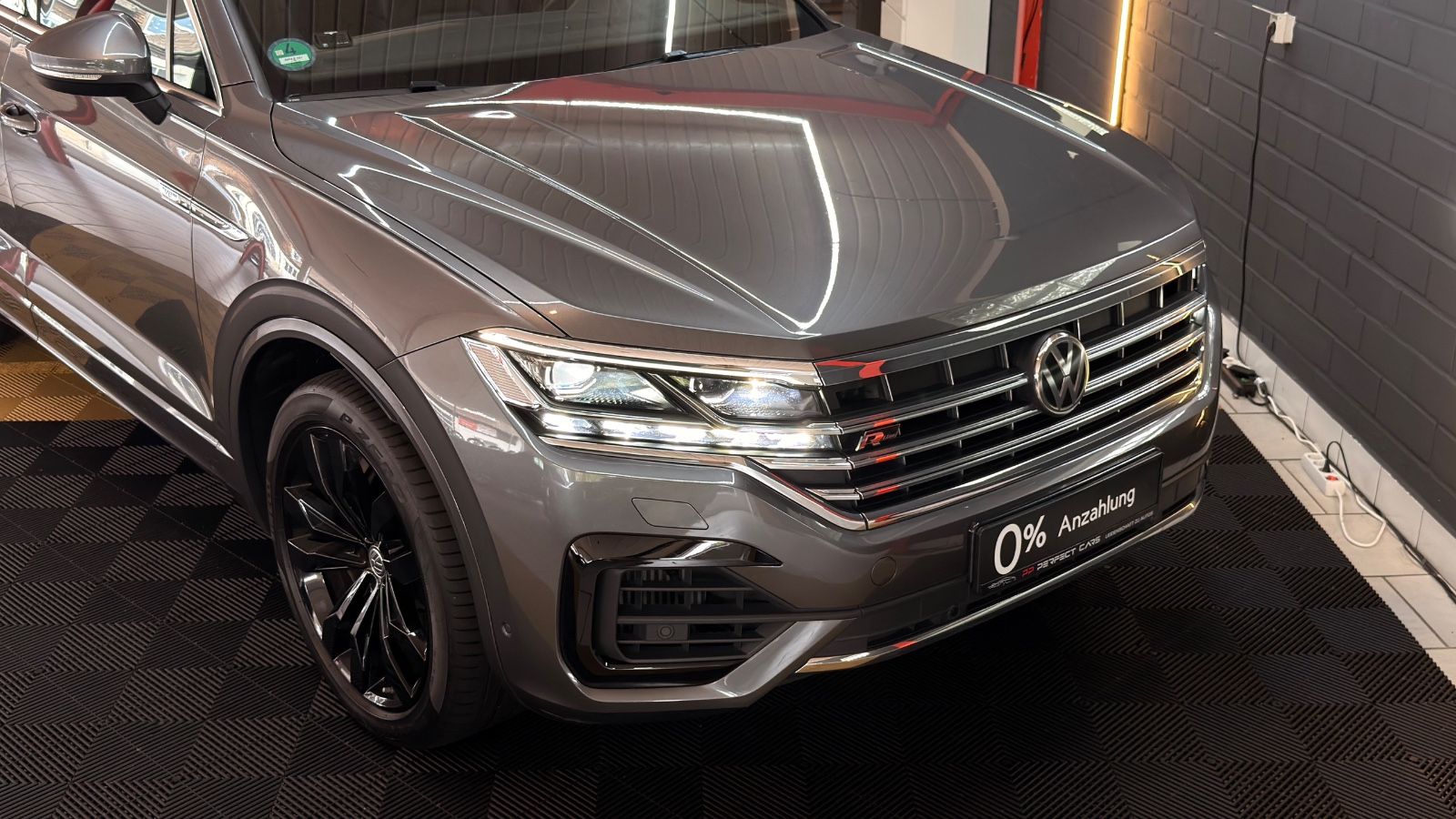 Volkswagen Touareg V8 R-Line 4Motion StHz AHK LUFT PANO foto 8
