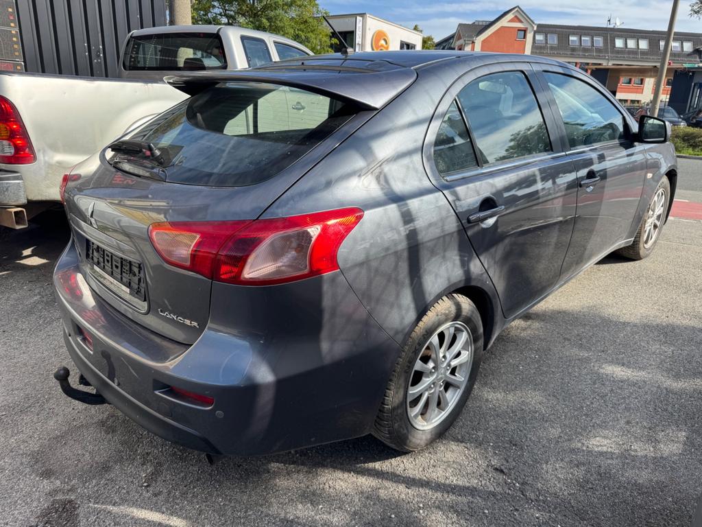 Mitsubishi Lancer