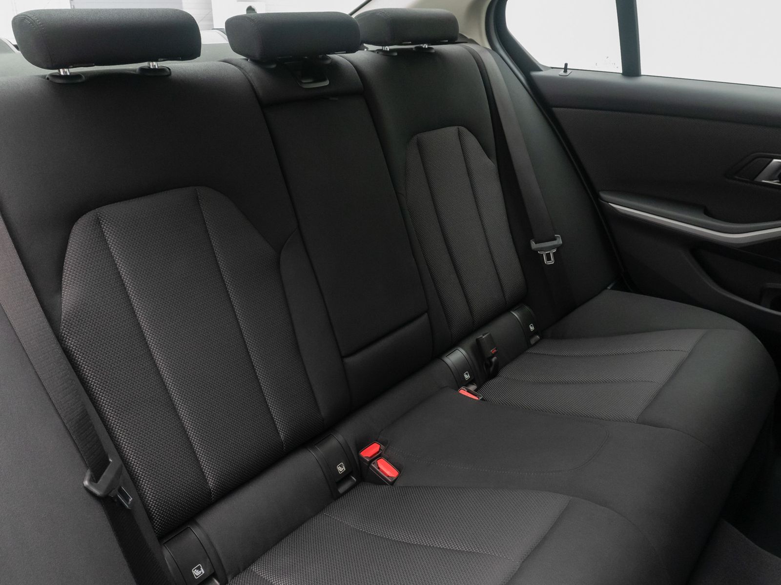 Fahrzeugabbildung BMW 318i GeschwindigRe DAB PDC CockpitPlus Widscreen