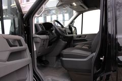 VW Crafter Kasten 35 mittellang HD/ AHK/ LED/ NAVI VW Crafter Kasten 35 mittellang HD/ AHK/ LED/ NAVI