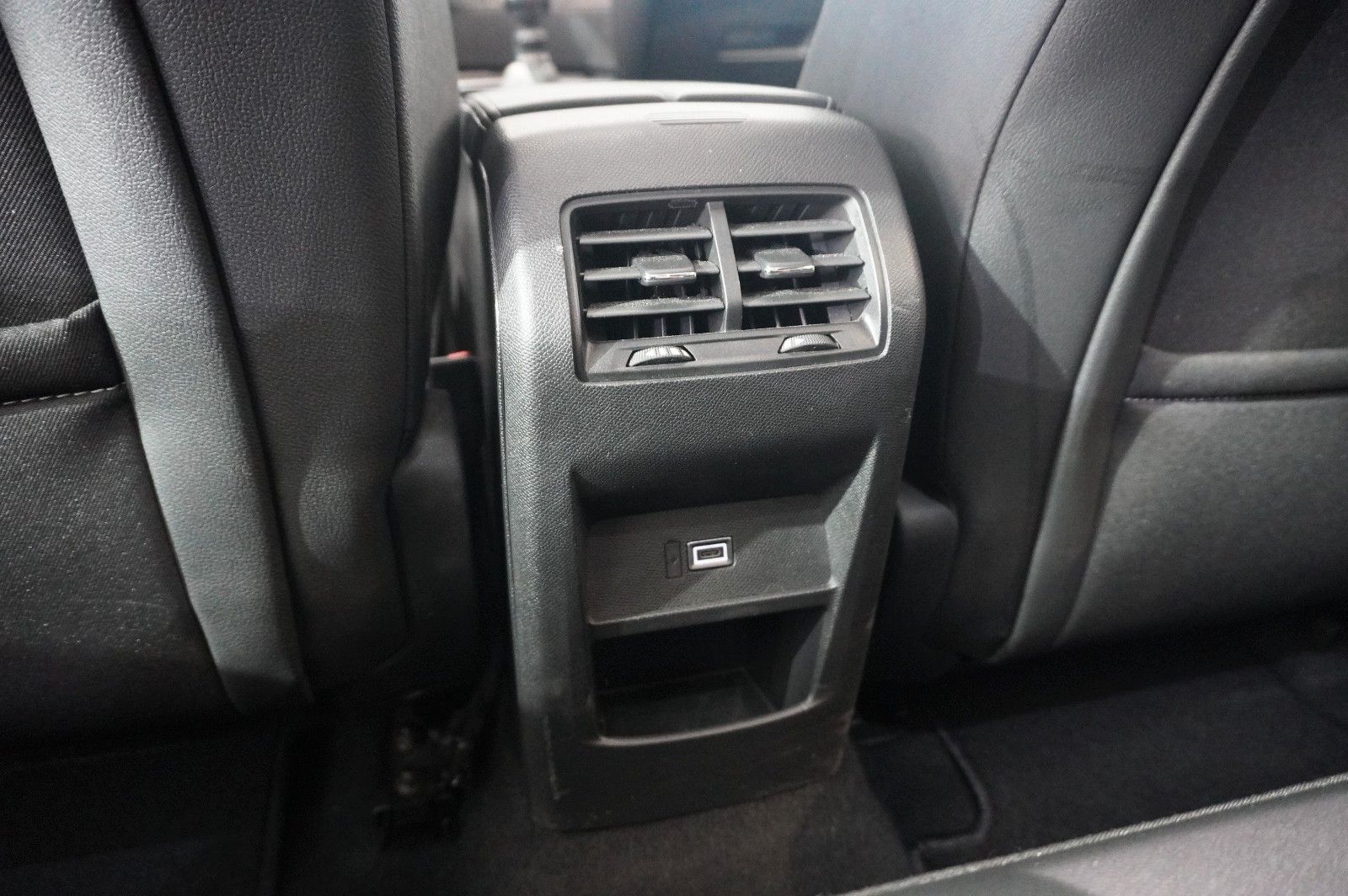 Fahrzeugabbildung Opel Astra L ST 1.2T GS SPORT NAVI/LED/360°/PANO/HUD