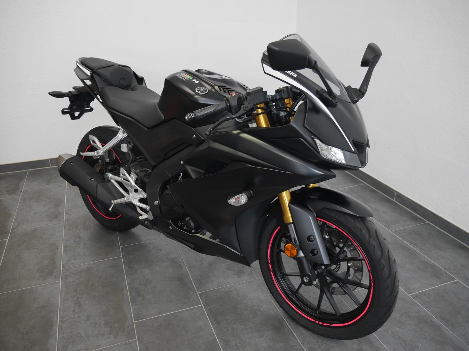 Yamaha YZF R 125 // Matt Schwarz // 3500KM