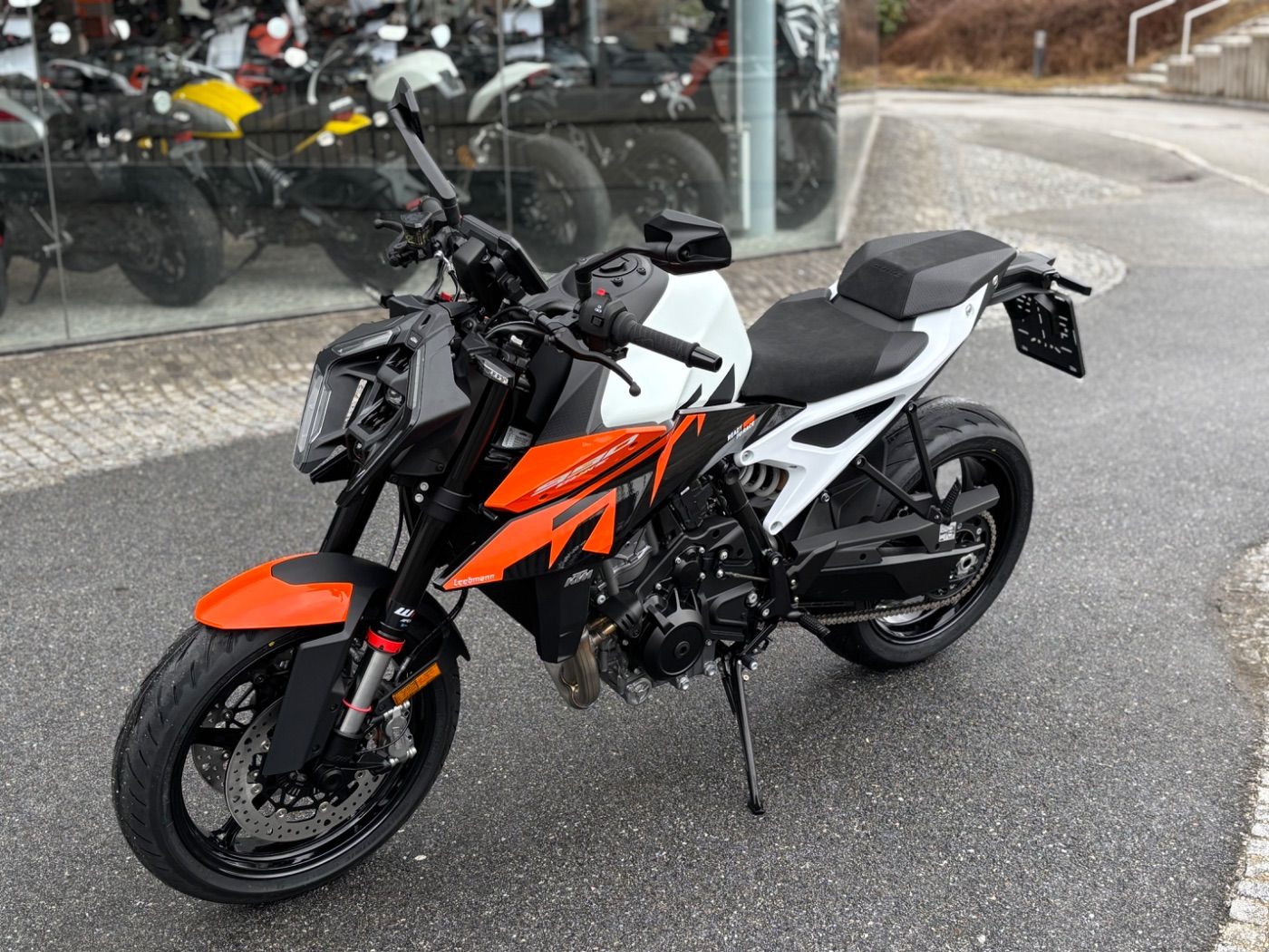 Fahrzeugabbildung KTM 990 Duke Modell 2026