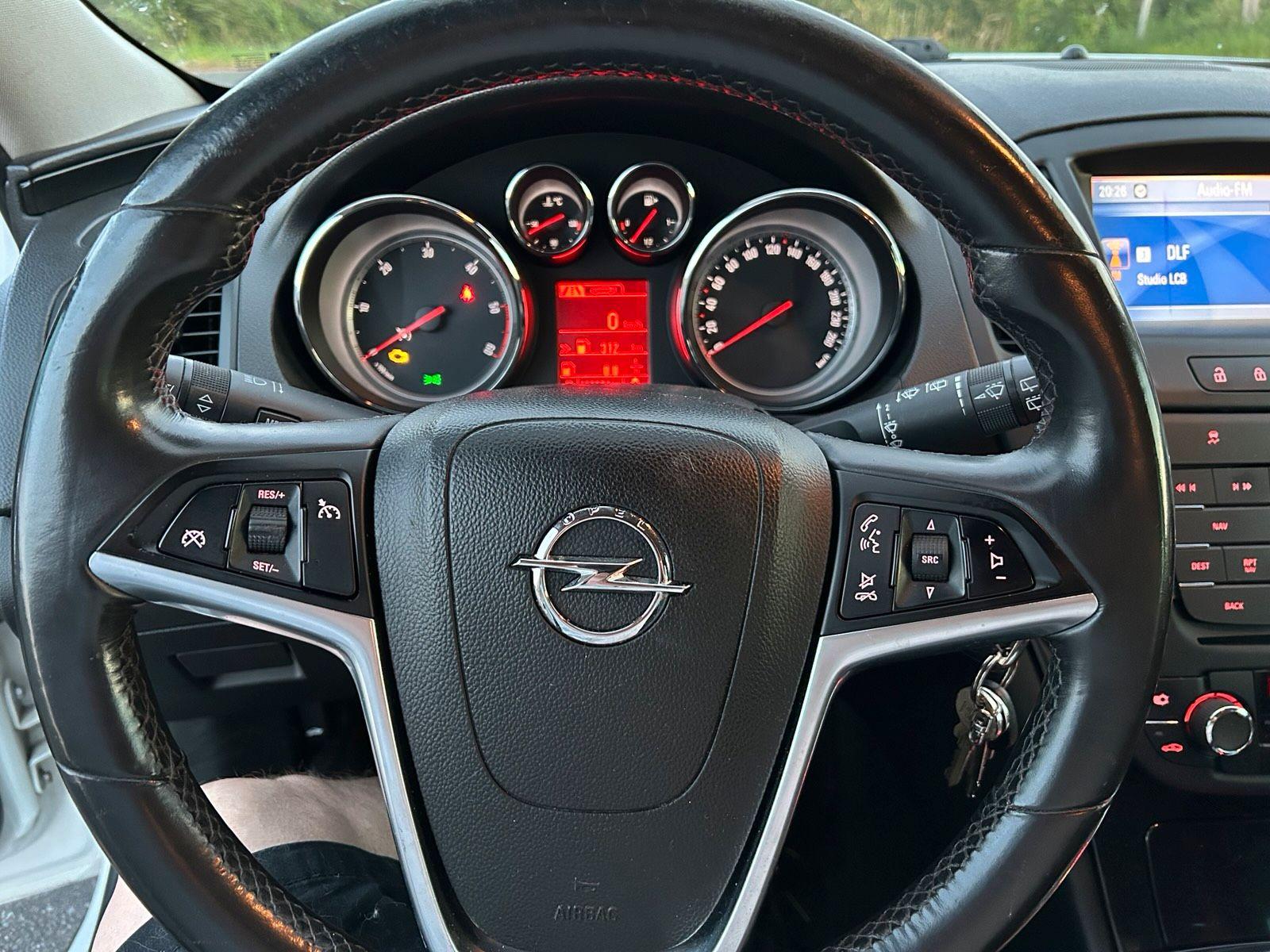 Opel Insignia 2012 — photo 5