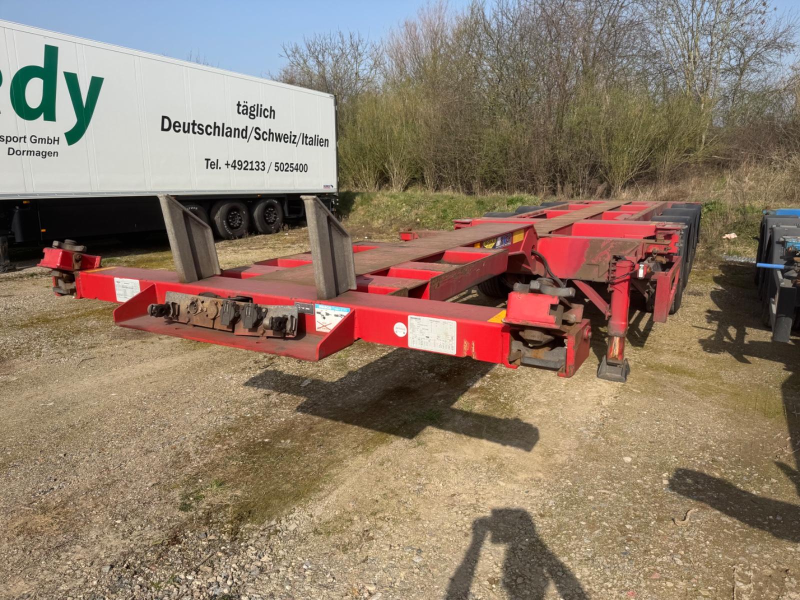 Broshuis MFCC , Liftachse, 45"