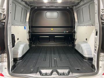 Ford Transit Custom 2,0l Doppelkabine L2 6 Sitze