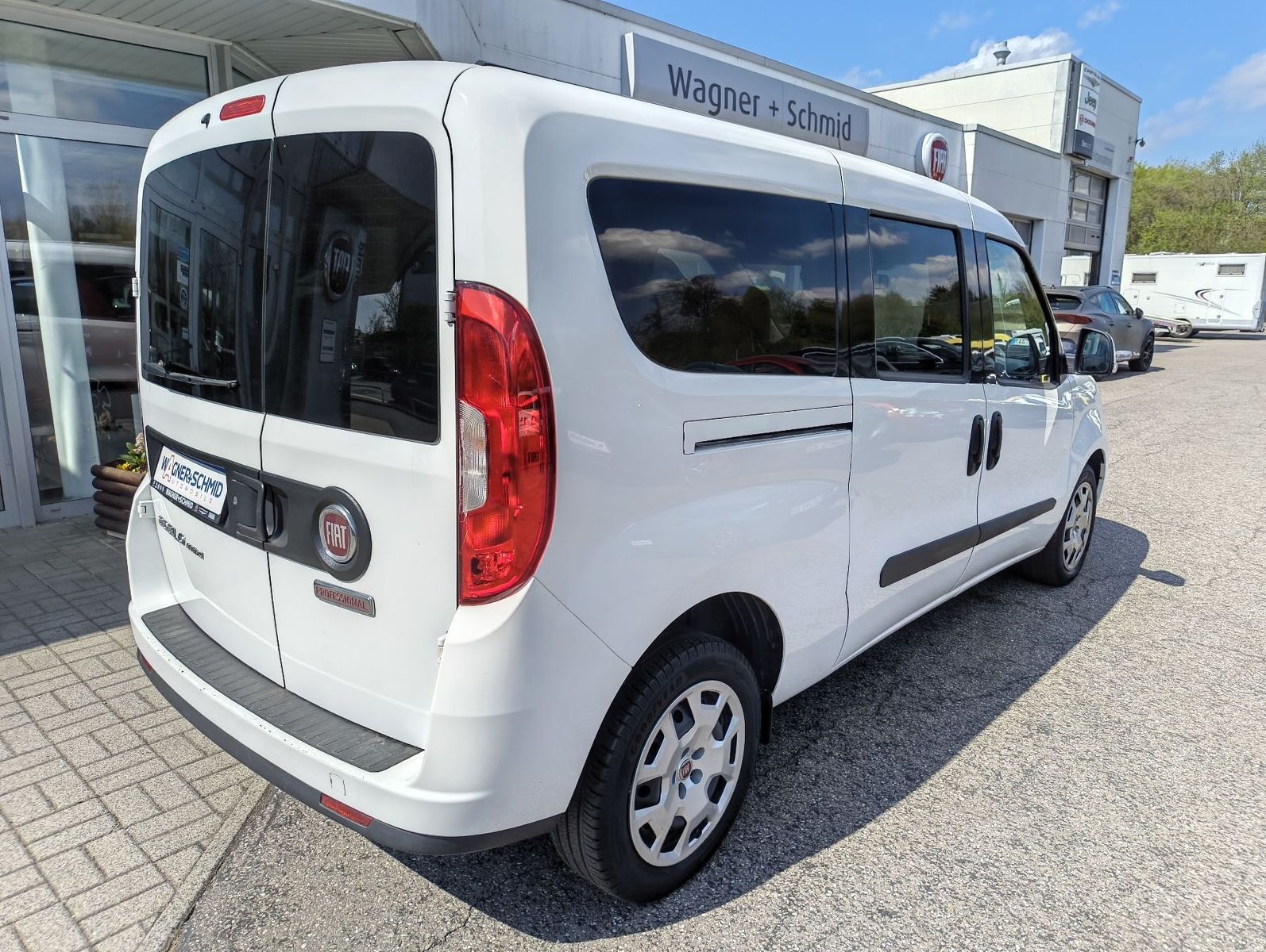 Fahrzeugabbildung Fiat Doblo Kombi Maxi SX 1.6 Mjet
