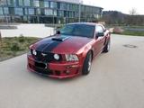 Ford FORD Mustang GT V8 - 4.6l  - Ford Mustang aus 2007: V6