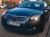 Toyota avensis 1.8 - Toyota Avensis Gebrauchtwagen in Hamburg