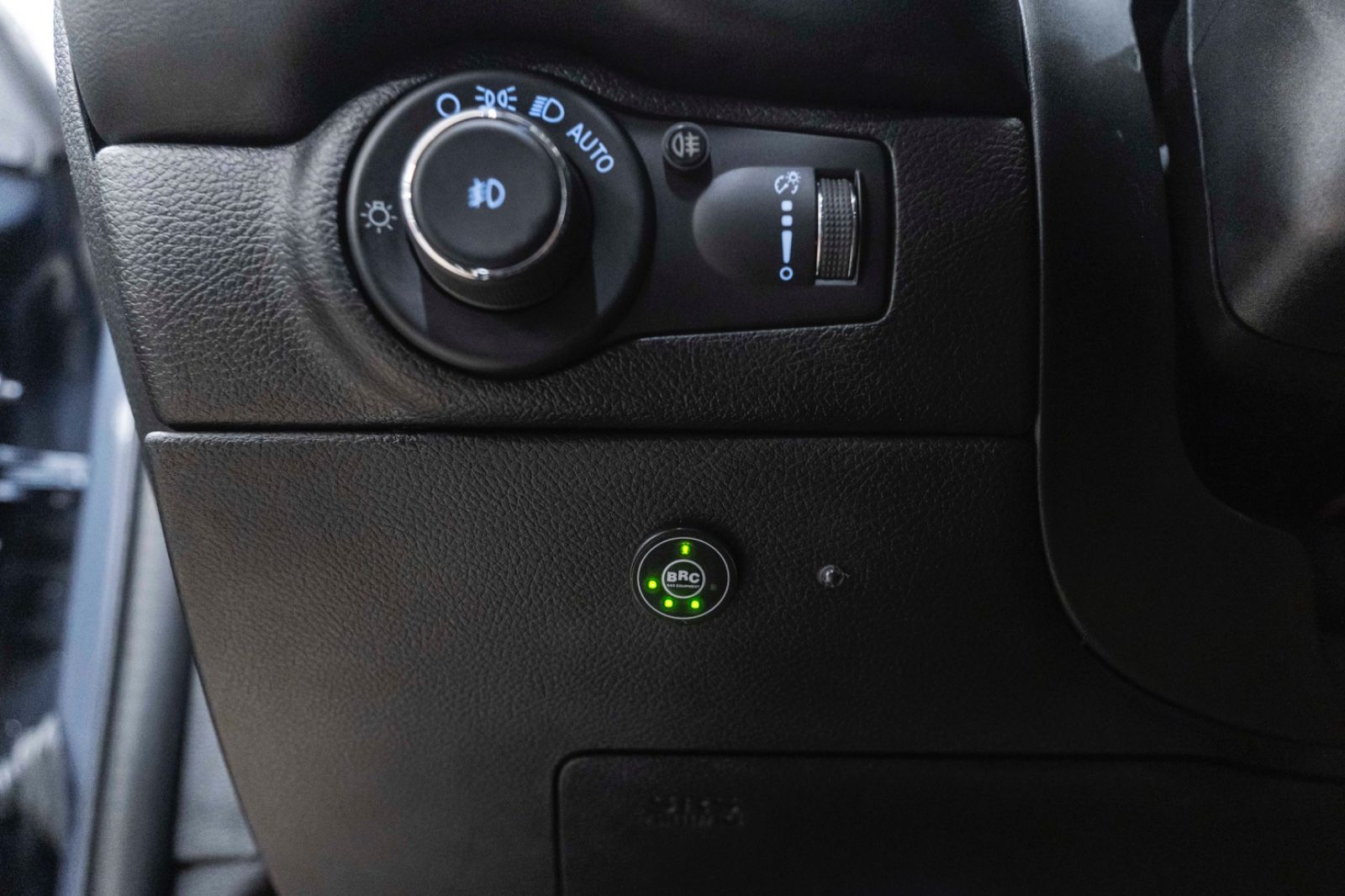 Fahrzeugabbildung Dodge Durango R/T 5,7L SRT LPG H&K LED KAM NAV AHK