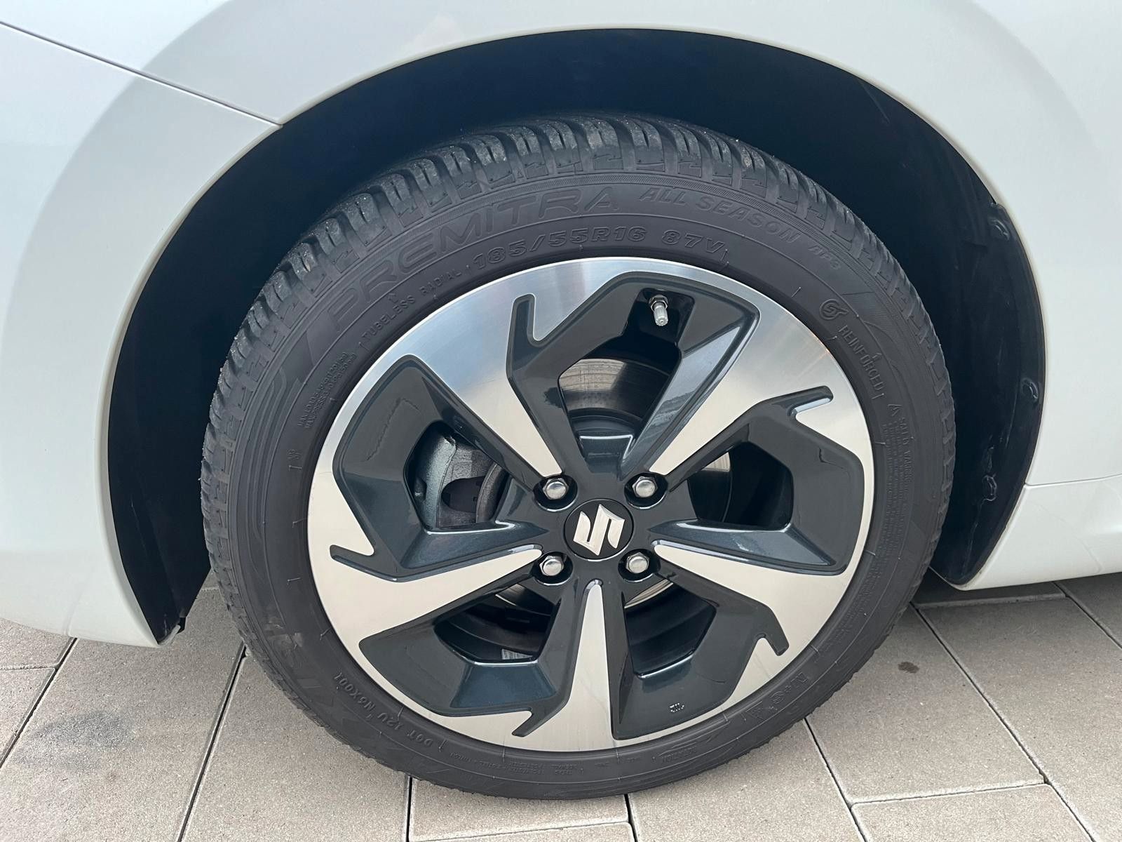 Fahrzeugabbildung Suzuki Swift 1.2 Dualjet Hybrid Comfort+*Jahreswagen*