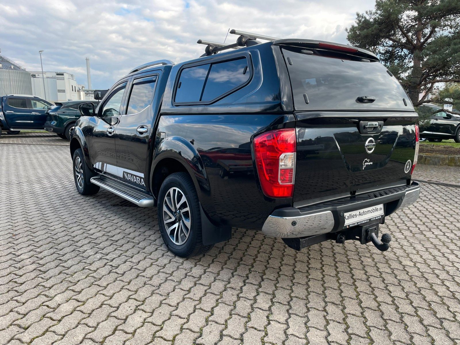 Fahrzeugabbildung Nissan Navara NP300 Tekna Double Cab 4x4