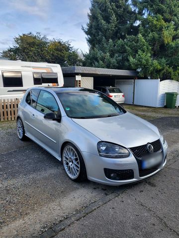 Volkswagen VW GOLF 5 GTI (250PS)