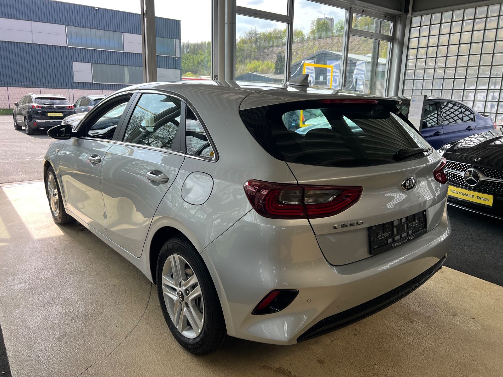 Fahrzeugabbildung Kia cee'd / Ceed Vision *LED*NAVI*CARPLAY*KAMERA*