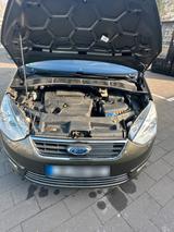 Ford Familien Auto Ford Galaxy - gebrauchte Ford Galaxy aus dem Jahr 2010