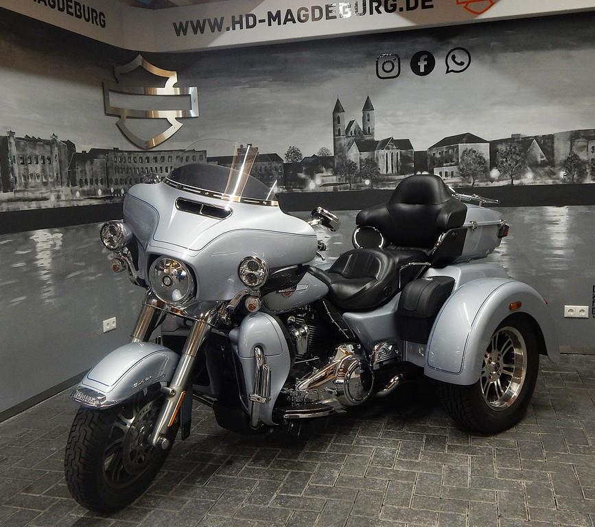 Harley-Davidson FLHTCUTG 2023 TRI GLIDE ULTRA 