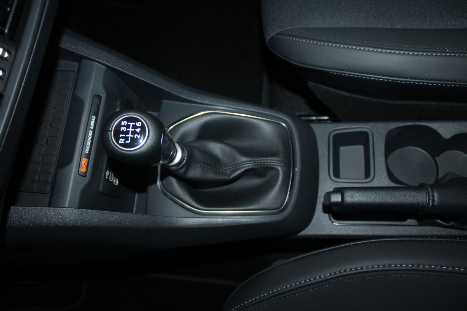 Fahrzeugabbildung Ford Tourneo Courier ACTIVE Winter + FahrerAssistPak3