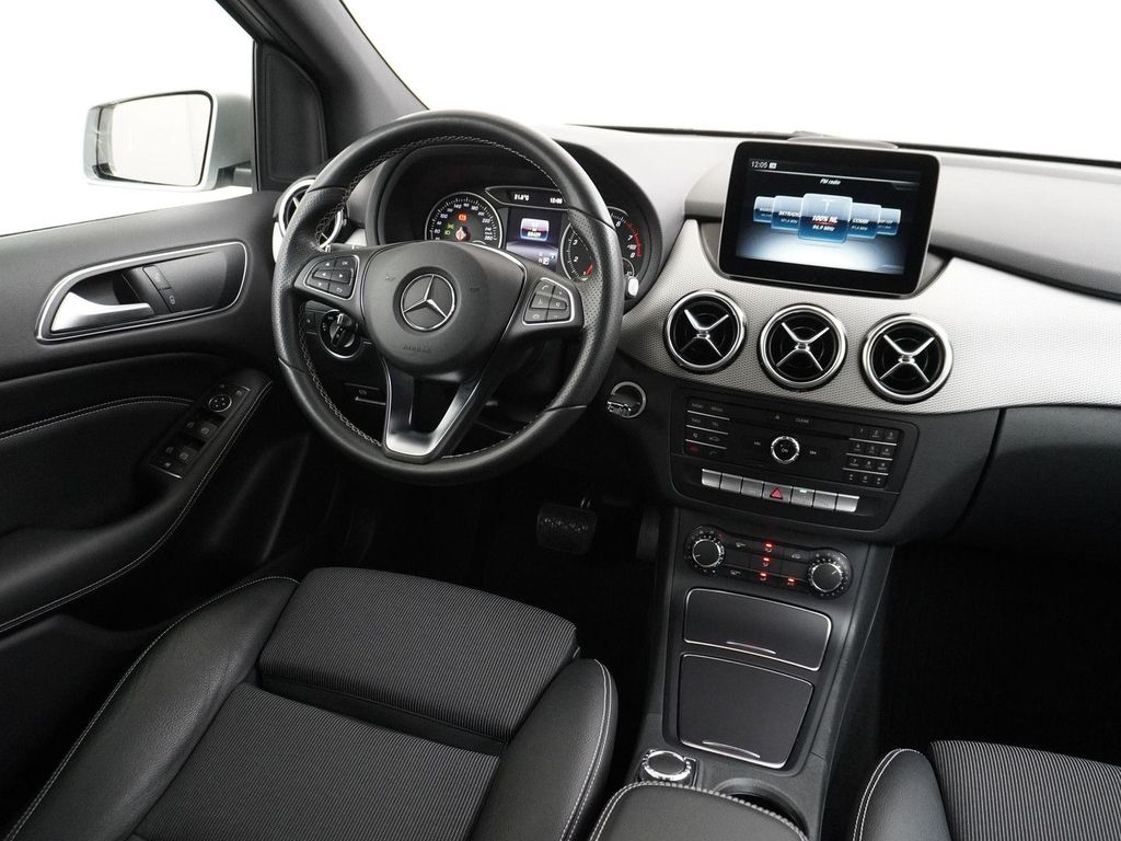 Mercedes-Benz B 180 Ambition Facelift Urban navi kamera AHK au