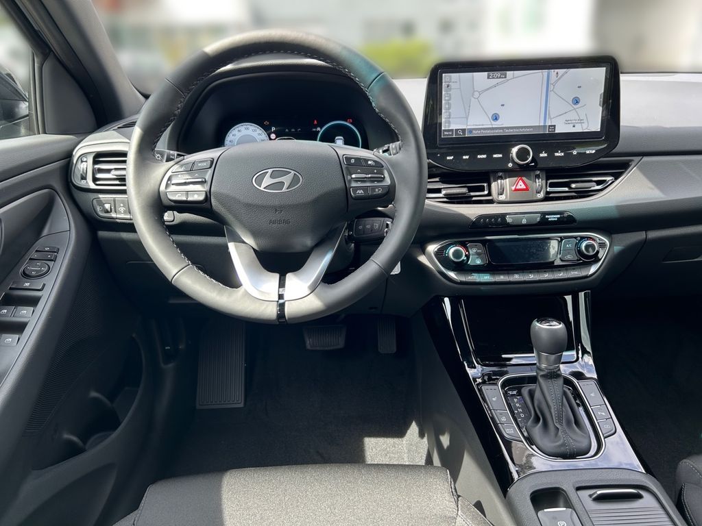 HYUNDAI i30 1.6 T-GDI Trend LED Navi USB Kamera PTS SHZ