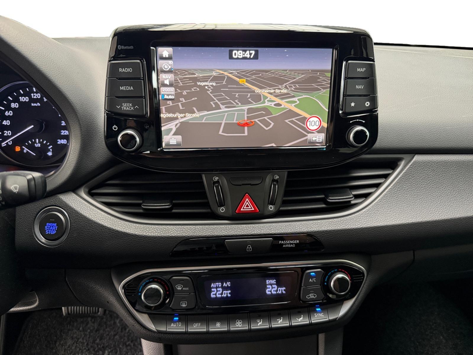 Hyundai I30 FASTBACK PREMIUM DCT NAVI+LED+DAB+APPLE+ACC+