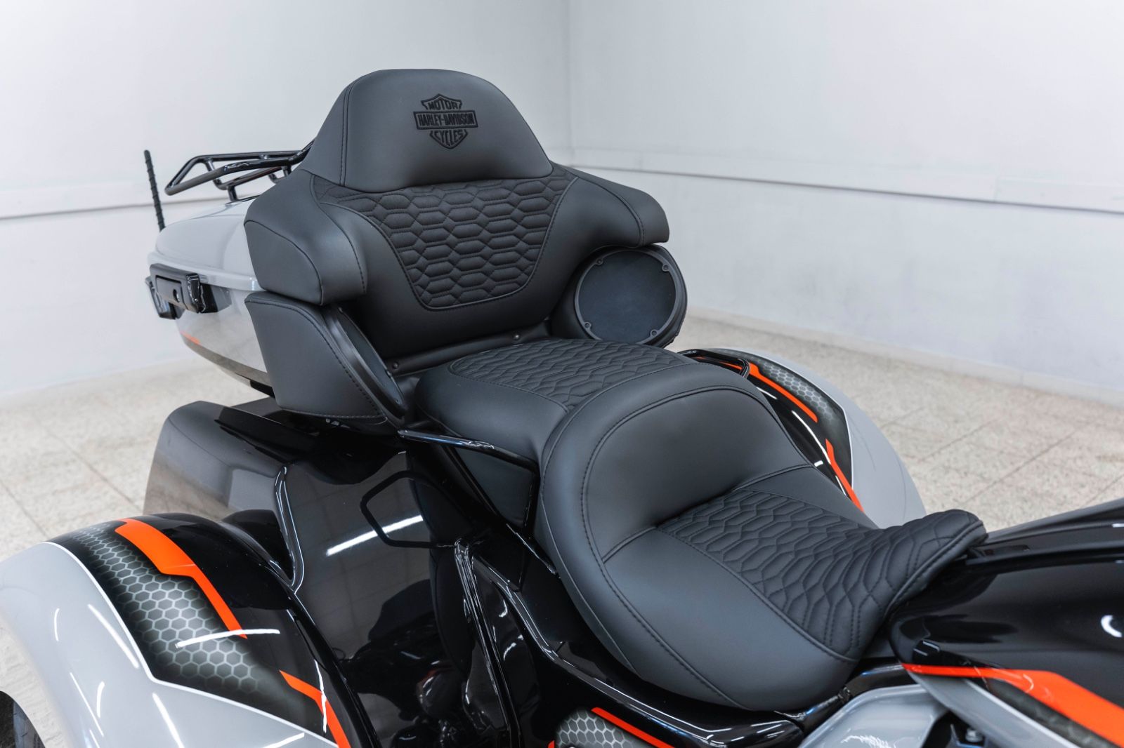 Fahrzeugabbildung Harley-Davidson FLHTCUTG TRI GLIDE ULTRA