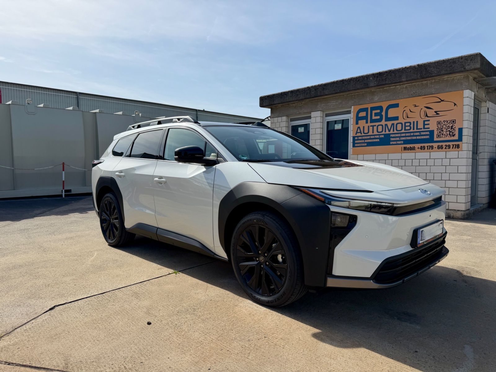 Toyota bZ4X 75 kWh Lounge Touring 4X4+JBL+AHK+DEUTSCH