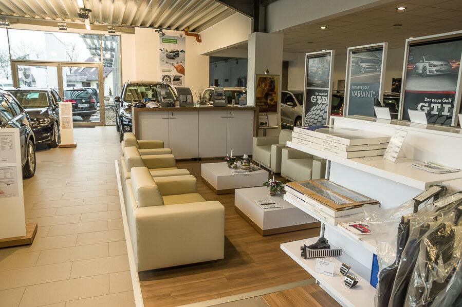 showroom-image-bottom