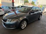 Skoda Octavia Combi Style*NAVI*KAMERA*AHK*SHZ*TEMPO - Skoda Octavia in Solingen