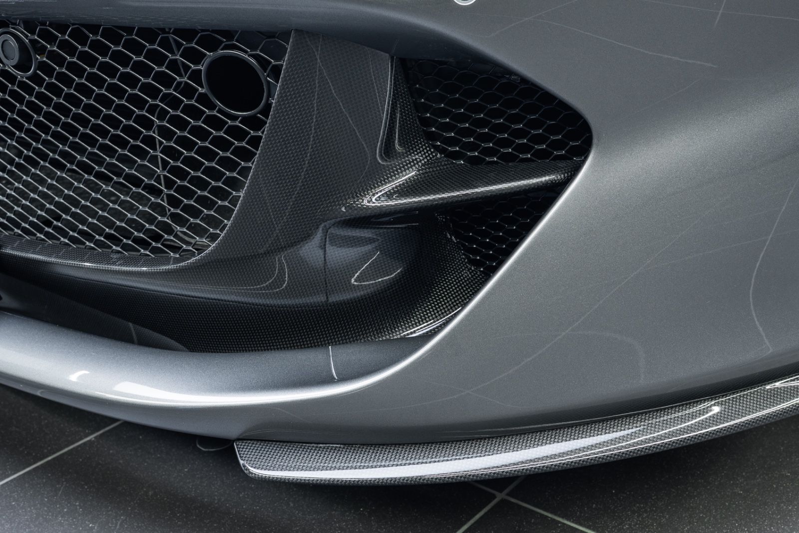Fahrzeugabbildung Ferrari 812 GTS TAILOR MADE/CARBON/LIFT/STRIPE/TOP
