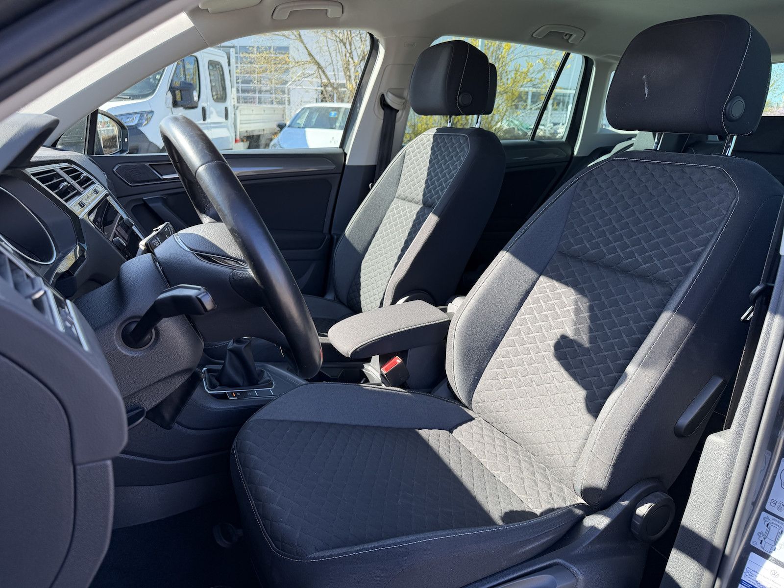 Volkswagen Tiguan Join Start-Stopp / SitzH / AHK foto 17