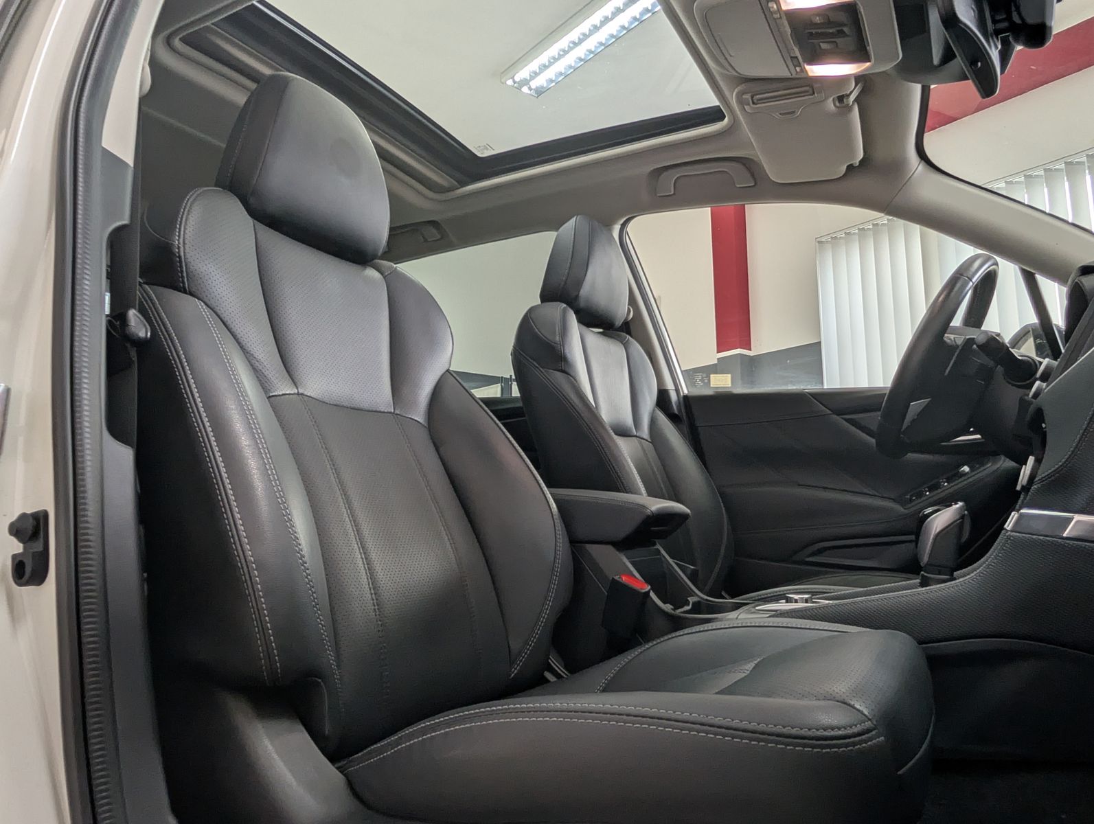 Fahrzeugabbildung Subaru Forester 2.0ie 4X4 ACC LED PANO KAM LEDER APP