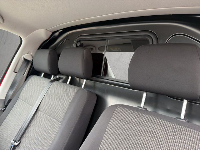 T6.1 Transporter Kasten 2.0 TDI KR Klima AHK ZV