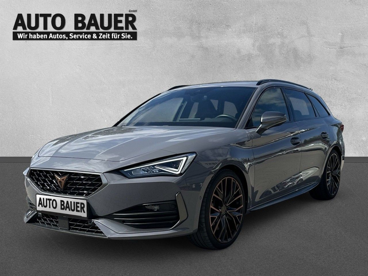 Fahrzeugabbildung CUPRA Leon Sportstourer VZ 2.0 TSI 4Drive DSG*AHK* - mit KI generiert/bearbeitet