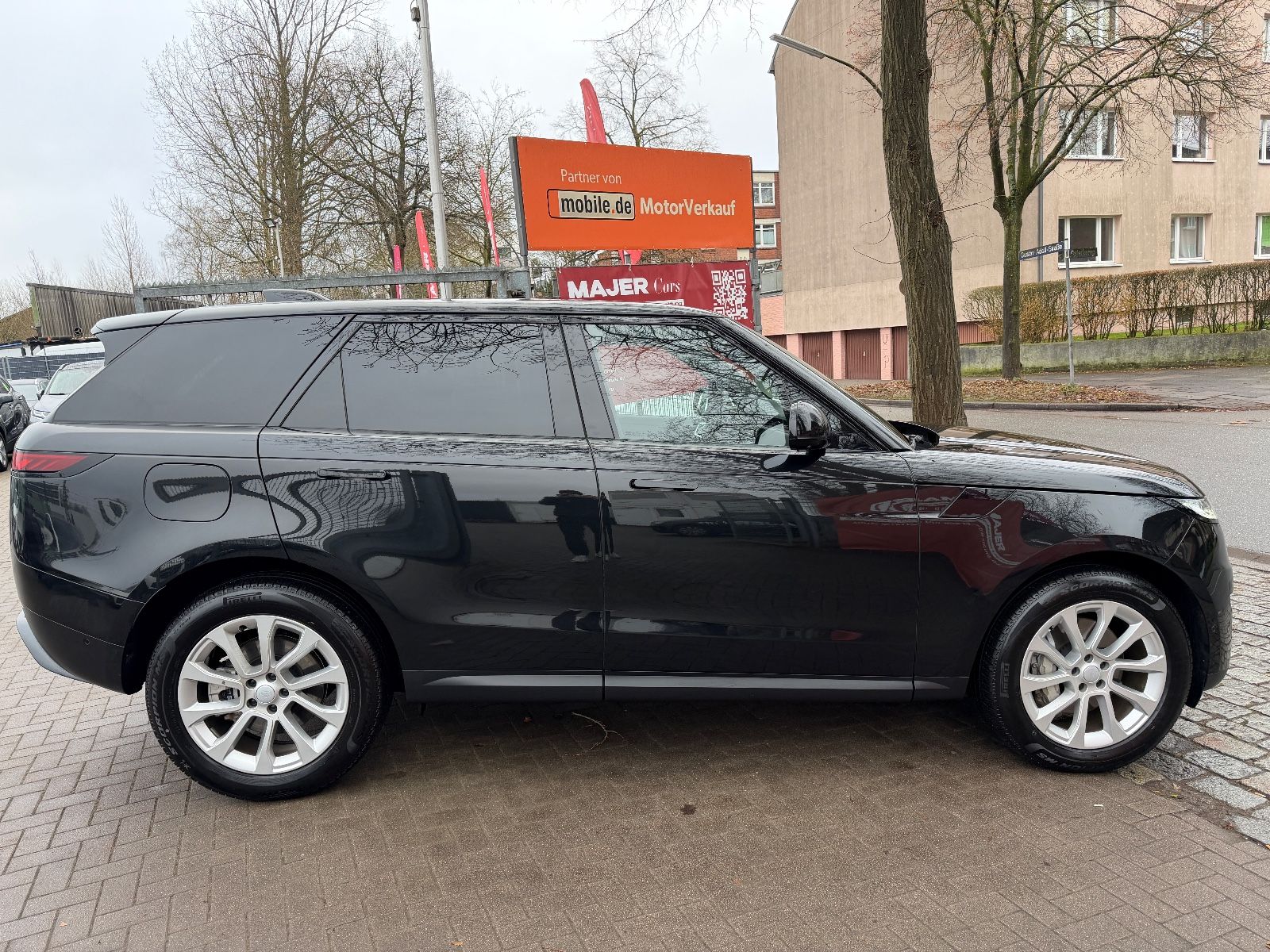 Fahrzeugabbildung Land Rover Range Rover Sport SE*HEADUP*LED*MERIDIAN*MEMORY