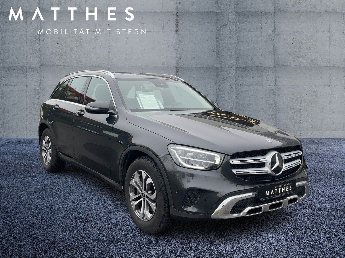 Fahrzeugabbildung Mercedes-Benz GLC 200 4M LED/Pano/Kamera/AHK