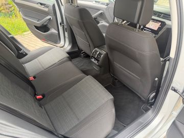 Volkswagen Passat Variant - 12