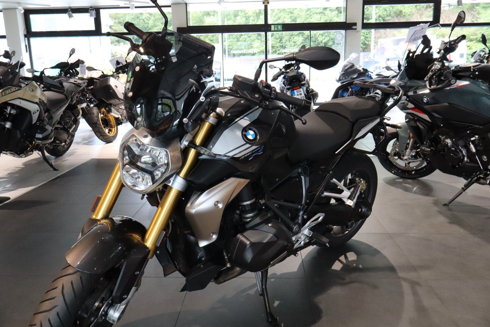 Fahrzeugabbildung BMW R1250R Style Exclusive