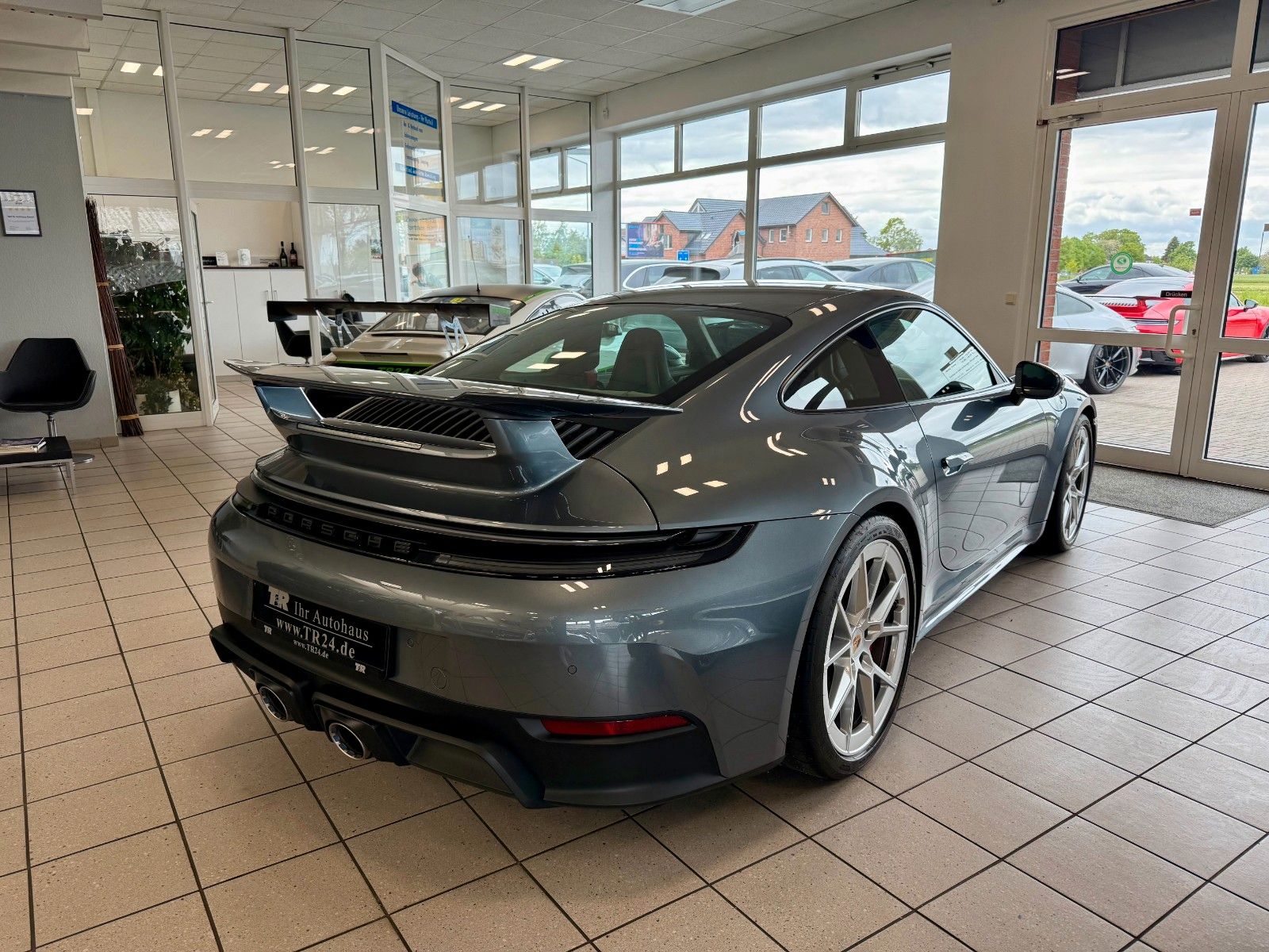 Fahrzeugabbildung Porsche 911 992.2 Carrera GTS AERO-Kit / LIFT / 18-Wege