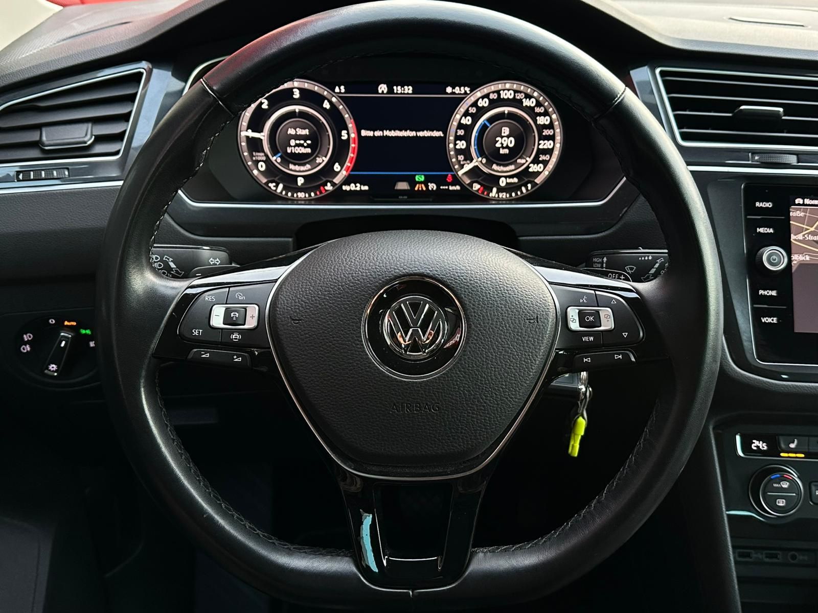 VW Tiguan 2.0TDI R LINE 4M* LED#SHZ#ACC#NAVI#SPUR - Image 11