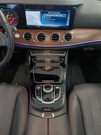 Mercedes E 200 - 10