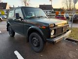 Lada Niva Taiga 4x4 2009 AHK - Lada aus 2009