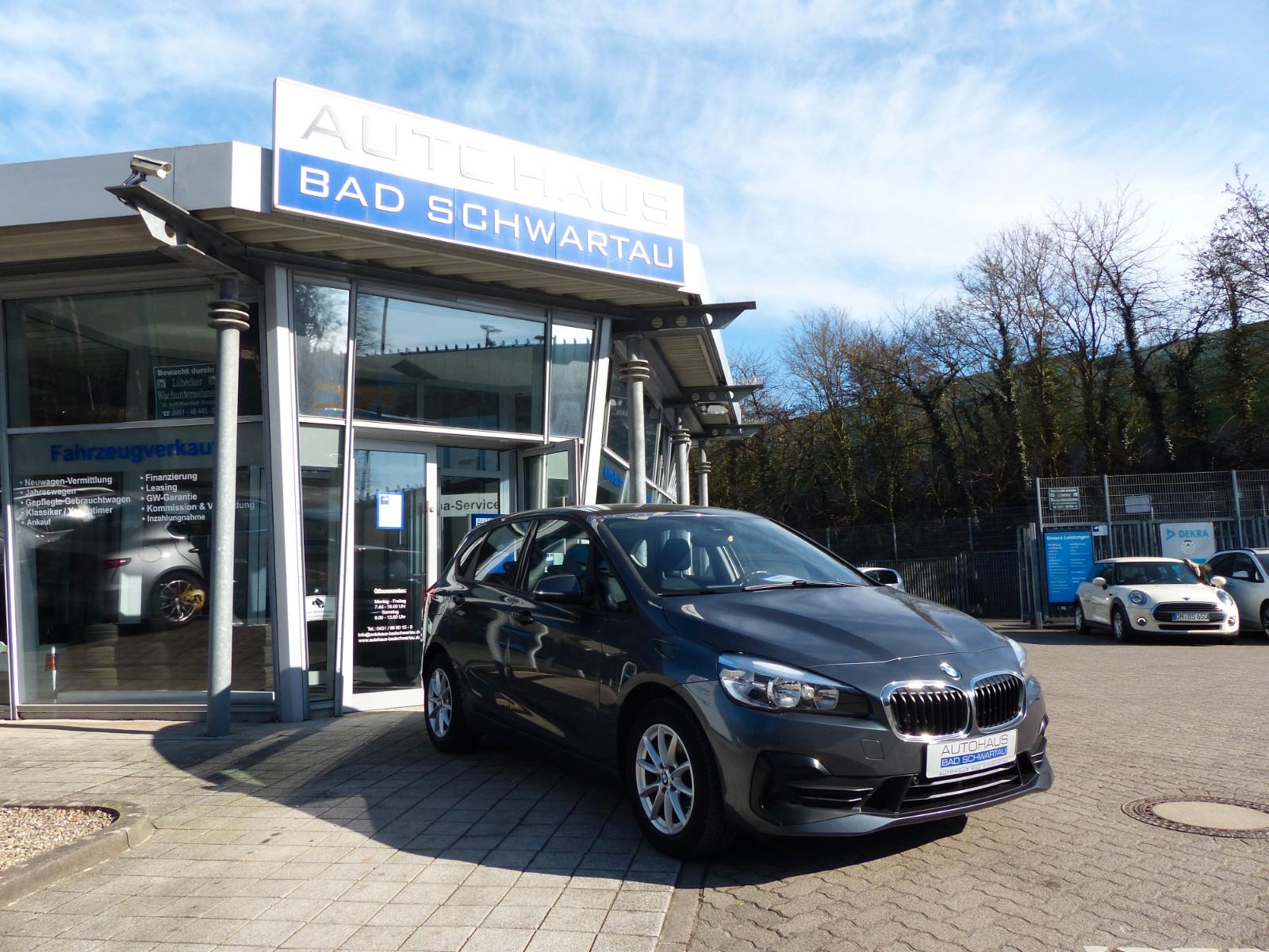 BMW 220i Active Tourer Aut., Navigation, RF-Kamera