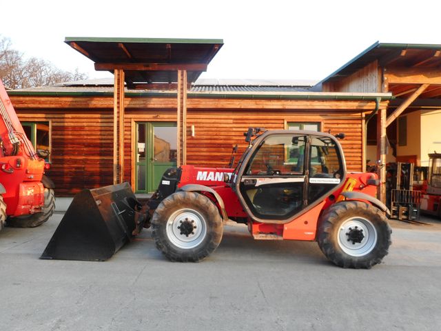 Manitou MLT735-120LSU mit neuer Leichtgutschaufel