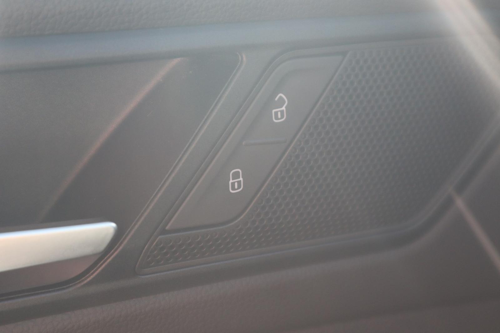 Volkswagen Tiguan 1.5 TSI Comfortline DSG LED Navi ACC AHK, миниатюра 22