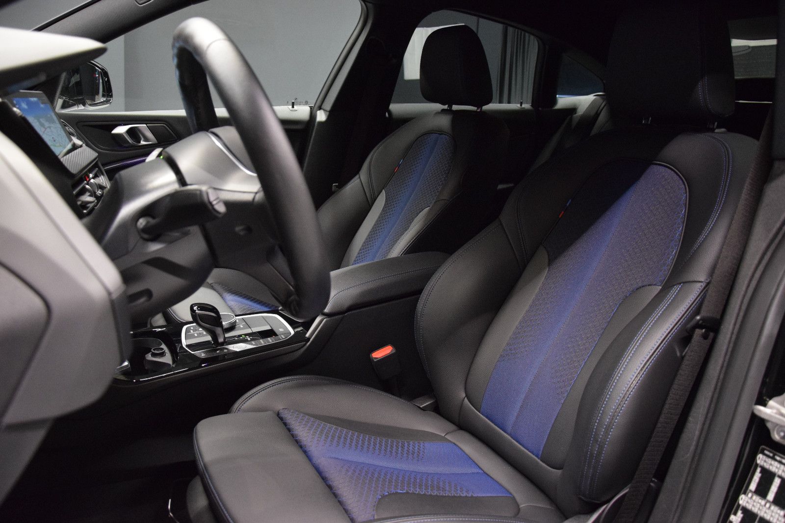 Fahrzeugabbildung BMW 218 i Gran Coupé M Sport H&k Leder Kamera ACC