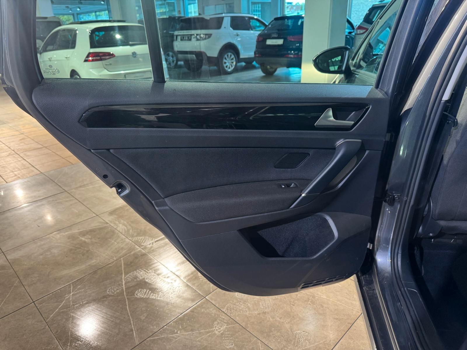 Volkswagen Golf Sportsvan VII Sound BMT*Navi*AHK