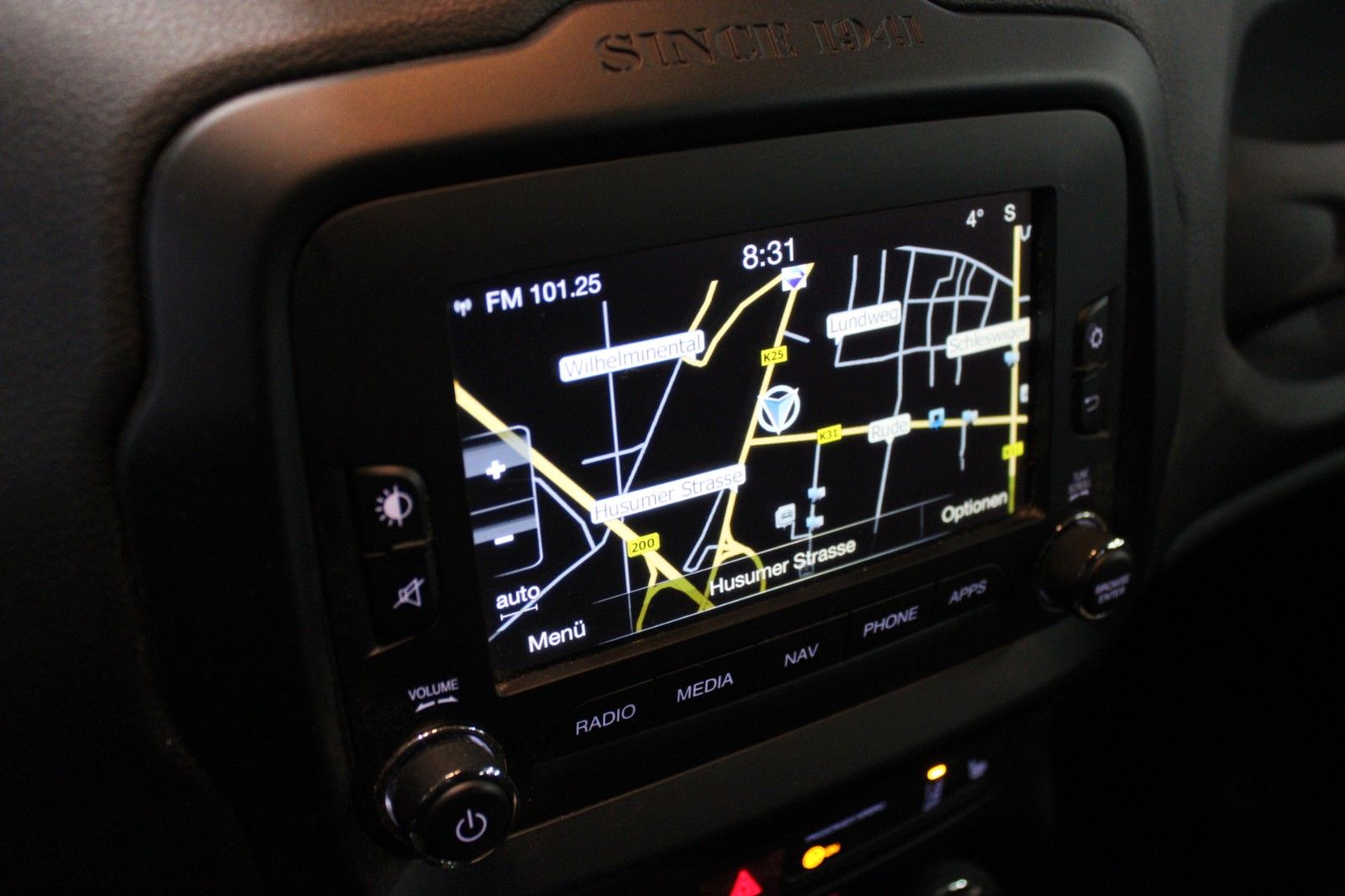 Fahrzeugabbildung Jeep Renegade 2.0 MultiJet Limited 4x4 AUTOMATIK AHK