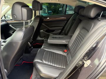 Volkswagen Passat - 9