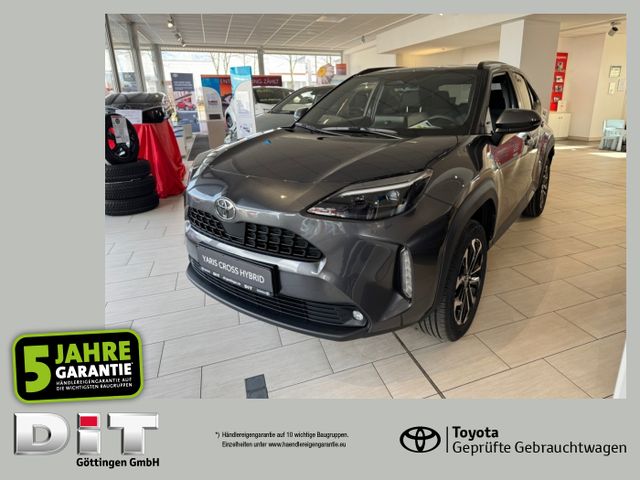 Toyota Yaris Cross 1.5 Hybrid Teamplayer + Winter FLA