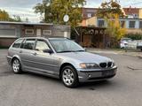 BMW Touring 320i /V6/Klima/ TÜV 04/2026\ - BMW 320 aus 2004: Kombi, 320i